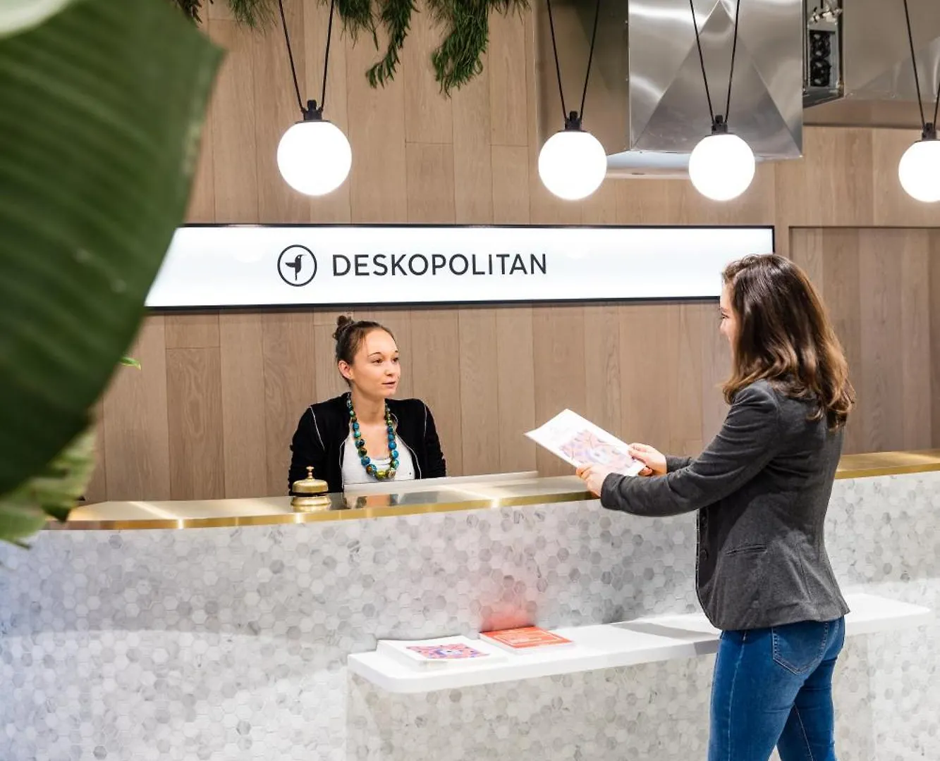 Deskopolitan House